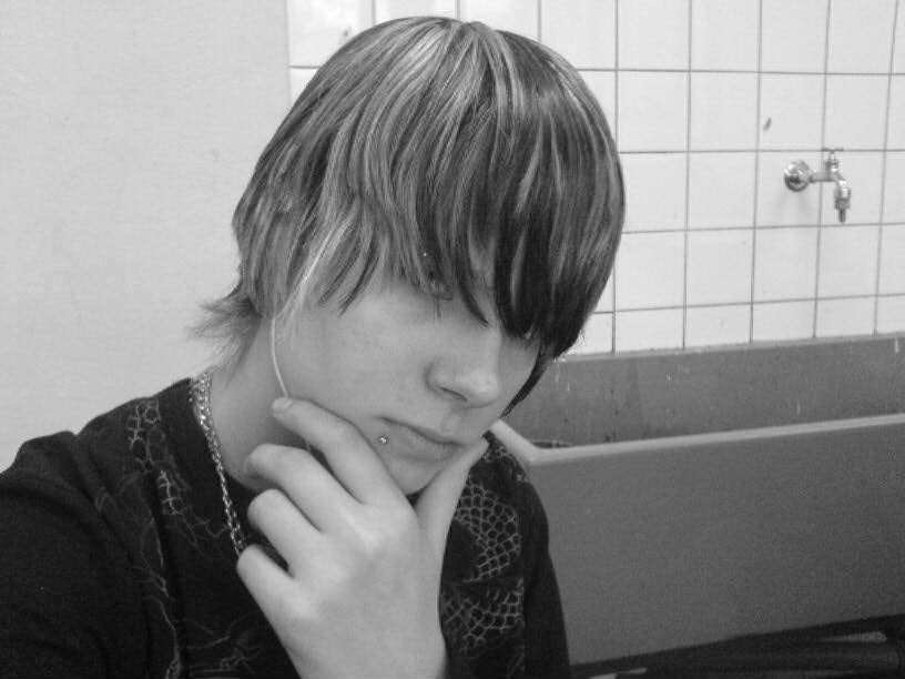 KleinerPunk16 eine nette Zeit im Chat und Freundschaft in Berlin