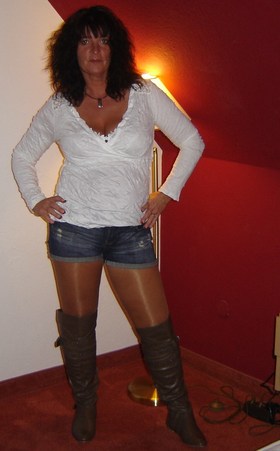 ladygaga99 Ich suche eine Lustvolle Frau für Zärtli in Trier