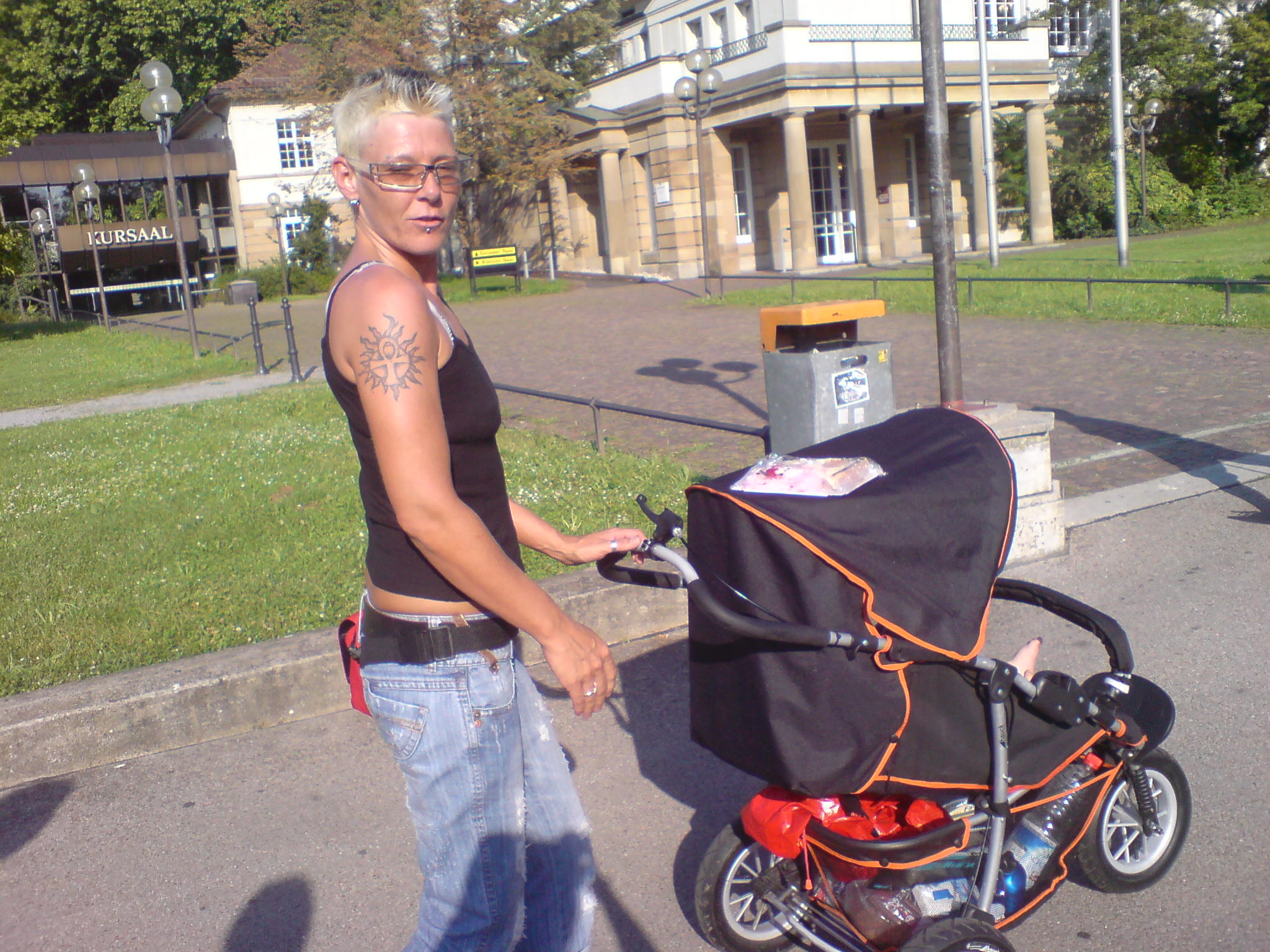 071191249620 eine nette aufgeschlossene frau in Stuttgart