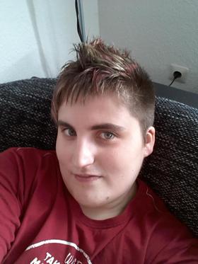 MichiLes28 Beziehung, Spaß, Freunde in Calw