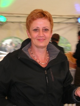 Hembra eine Frau, die mein Herz bewegt in Rhein-Main-Gebiet