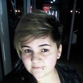 Yasi97 Freundschaft, Beziehung in Essen