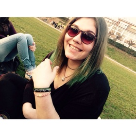 Lisann97 Was sich halt eben ergibt. Sowohl Beziehung als auch Freundschaft oder in Bremen