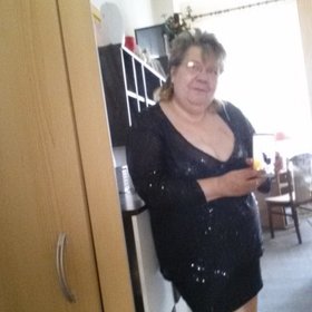Oma111398705 eine Frau .für alles was spass machen tut  in Berlin