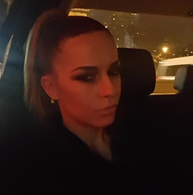 Tina2677528 Eine Frau, hübsches Paar  in Berlin