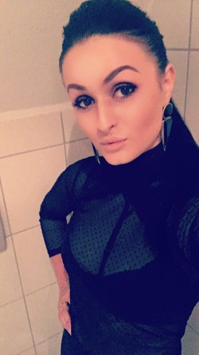 LinaPorath Lasse mich überraschen in Hamburg