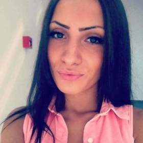 Neshaaa Die Frau Fürs Leben ? in Berlin