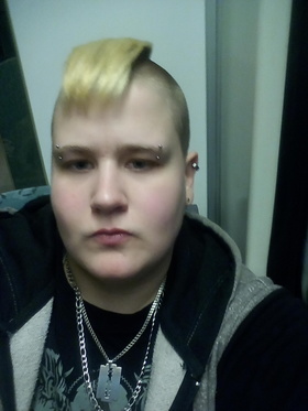 Sarah20800 Beziehung und Freunde in Berlin