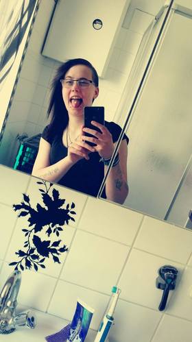 SaBBsiiii Eine Frau die mich so nimmt wie ich bin. :)  in