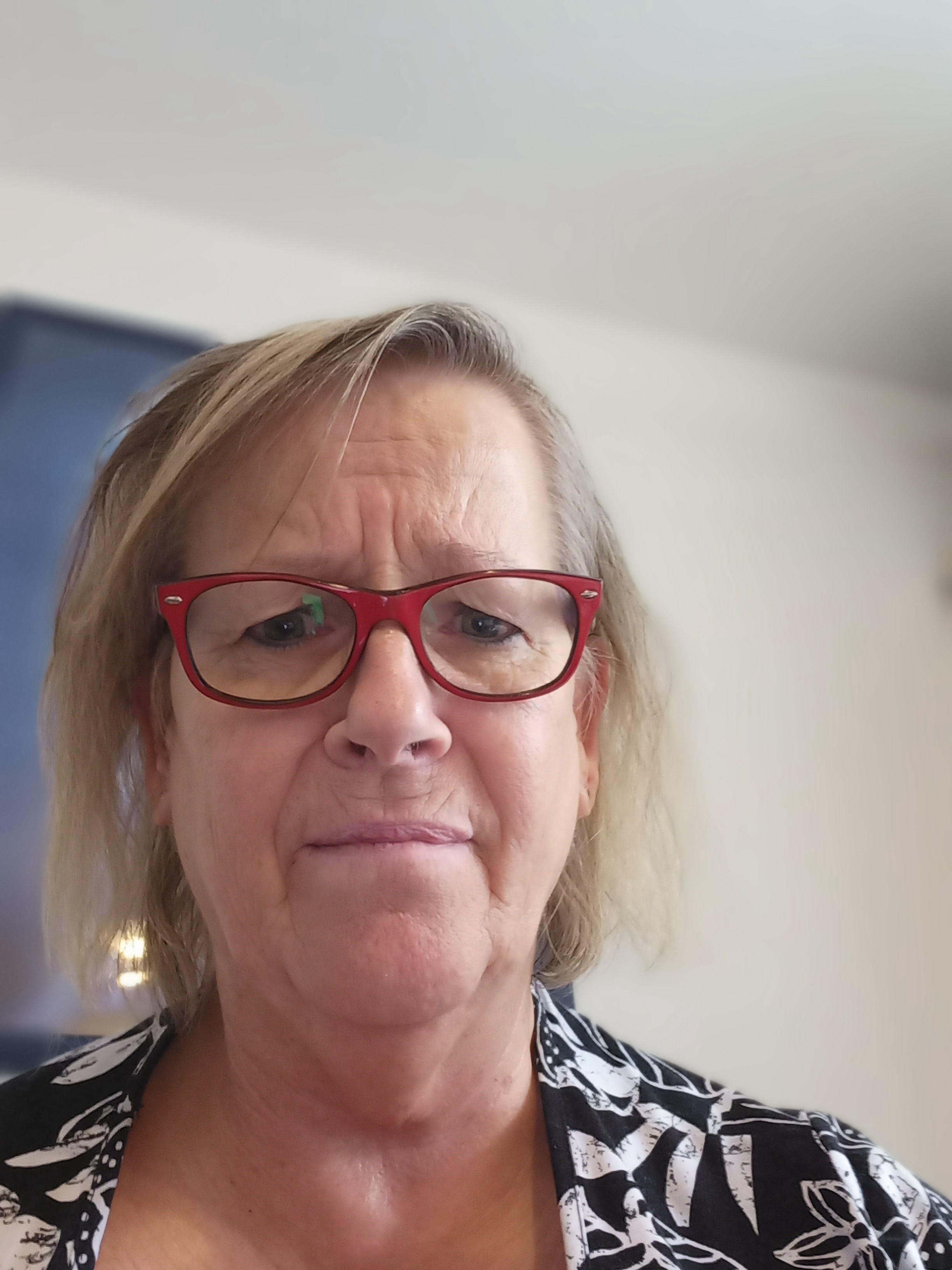 Feuervogel4583 Eine Frau, die mich so nimmt, wie ich bin.  in