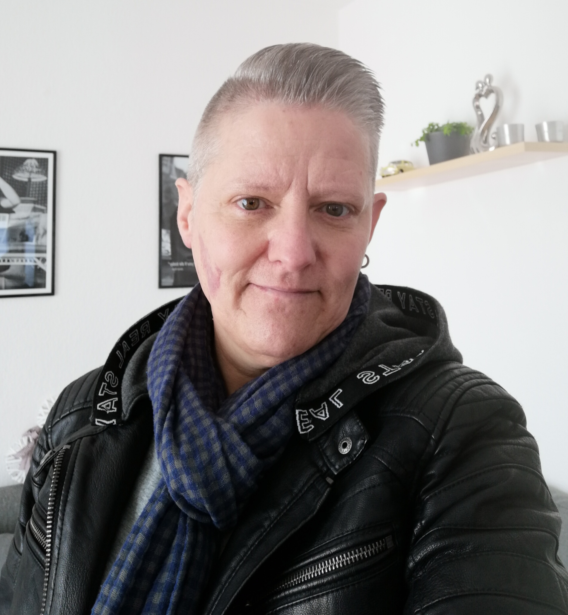Shorty65 Ich suche eine sehr feminine Frau, mein optisches Gegenstück für eine  in Braunschweig